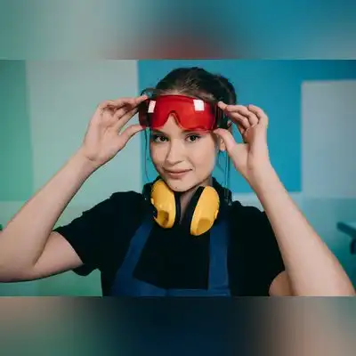 董麟星